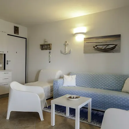 Aria Di Vacanza-maestrale * Porto San Paolo (Sardinia)